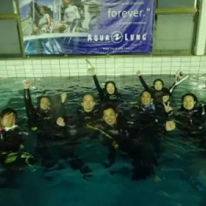 オープンウォーターダイバーコース プール講習開催中！！　千葉県の市川市のダイビング専用プールでドキドキプール講習！のサムネイル