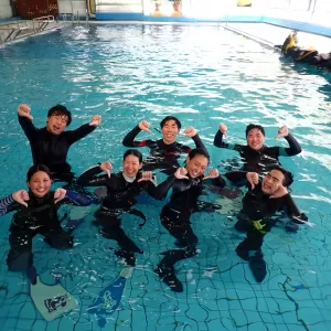 SNSIダイブマスターコースのプール講習開催！　ダイビングを始めてとにかくうまくなる！　東京ダイビングスクールBeyondのサムネイル